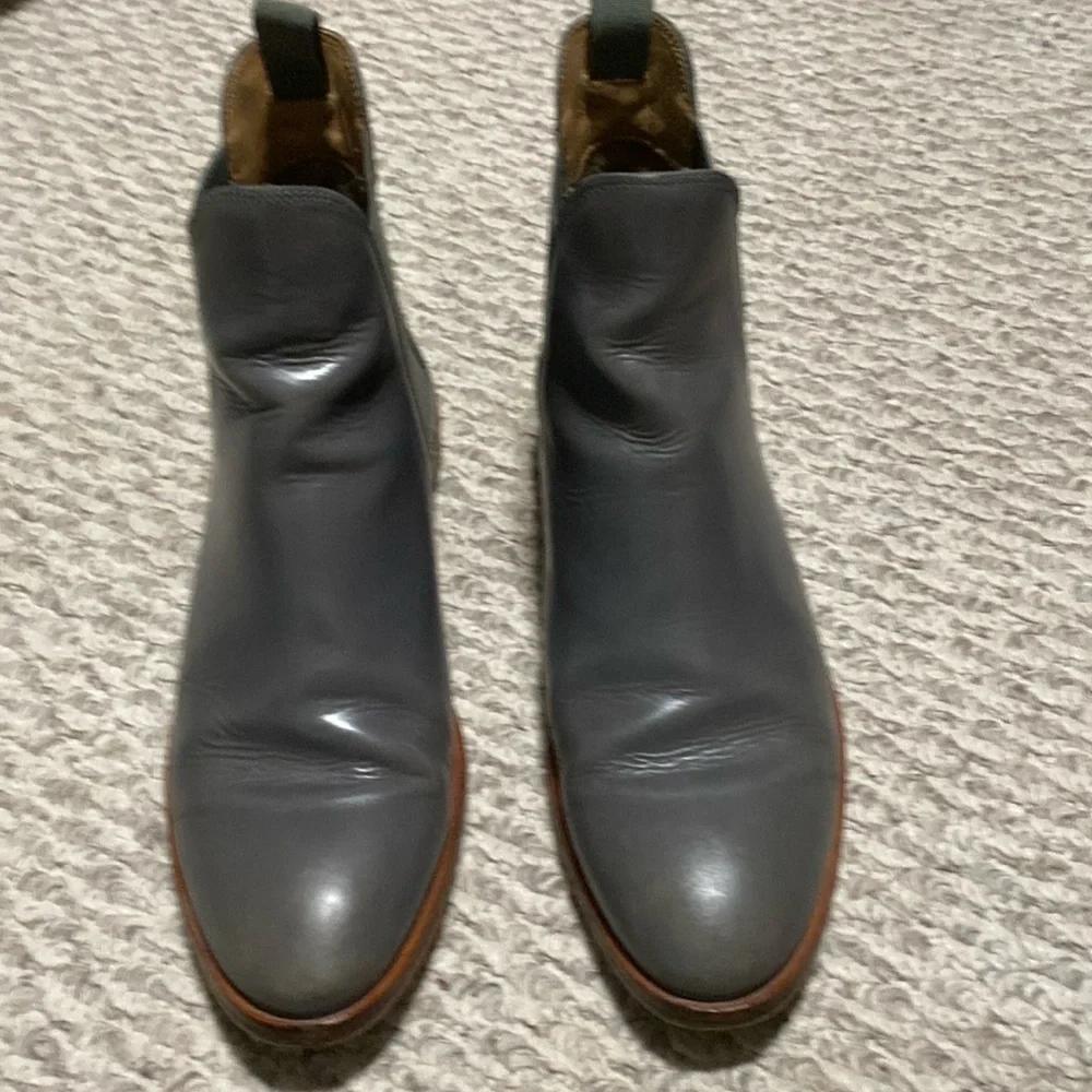 🔥Everlane gray leather bootie